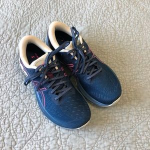 ASICS Gel Kayano 27 (EUC)